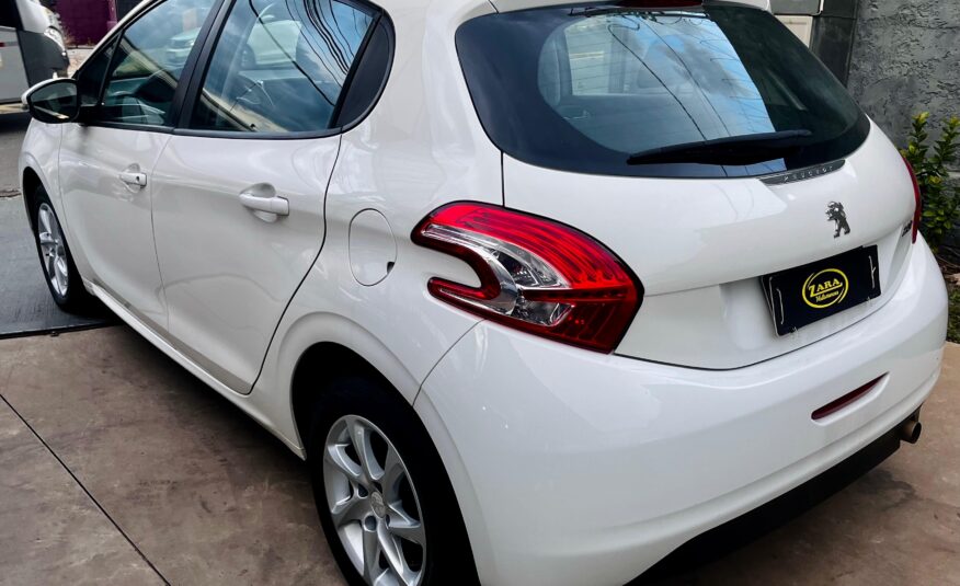 Peugeot 208 Allure 1.5 2014