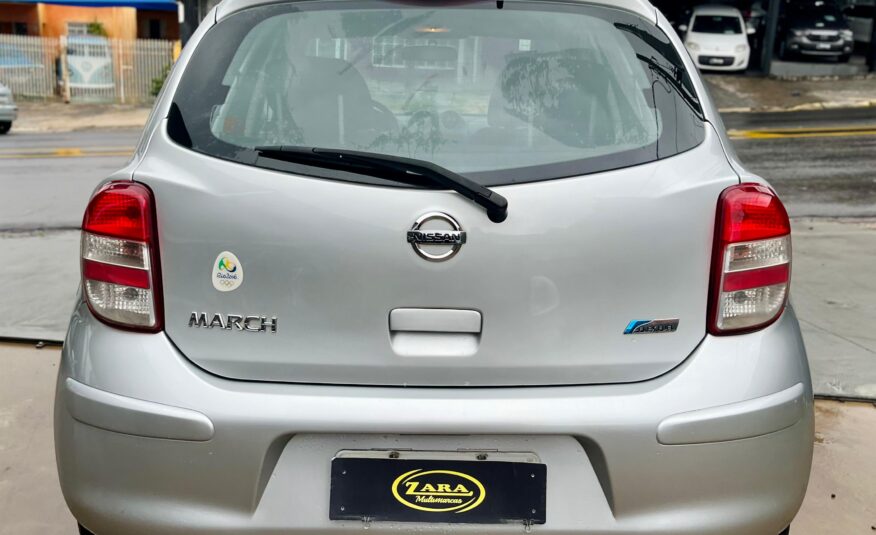 Nissan March S 1.0 2013