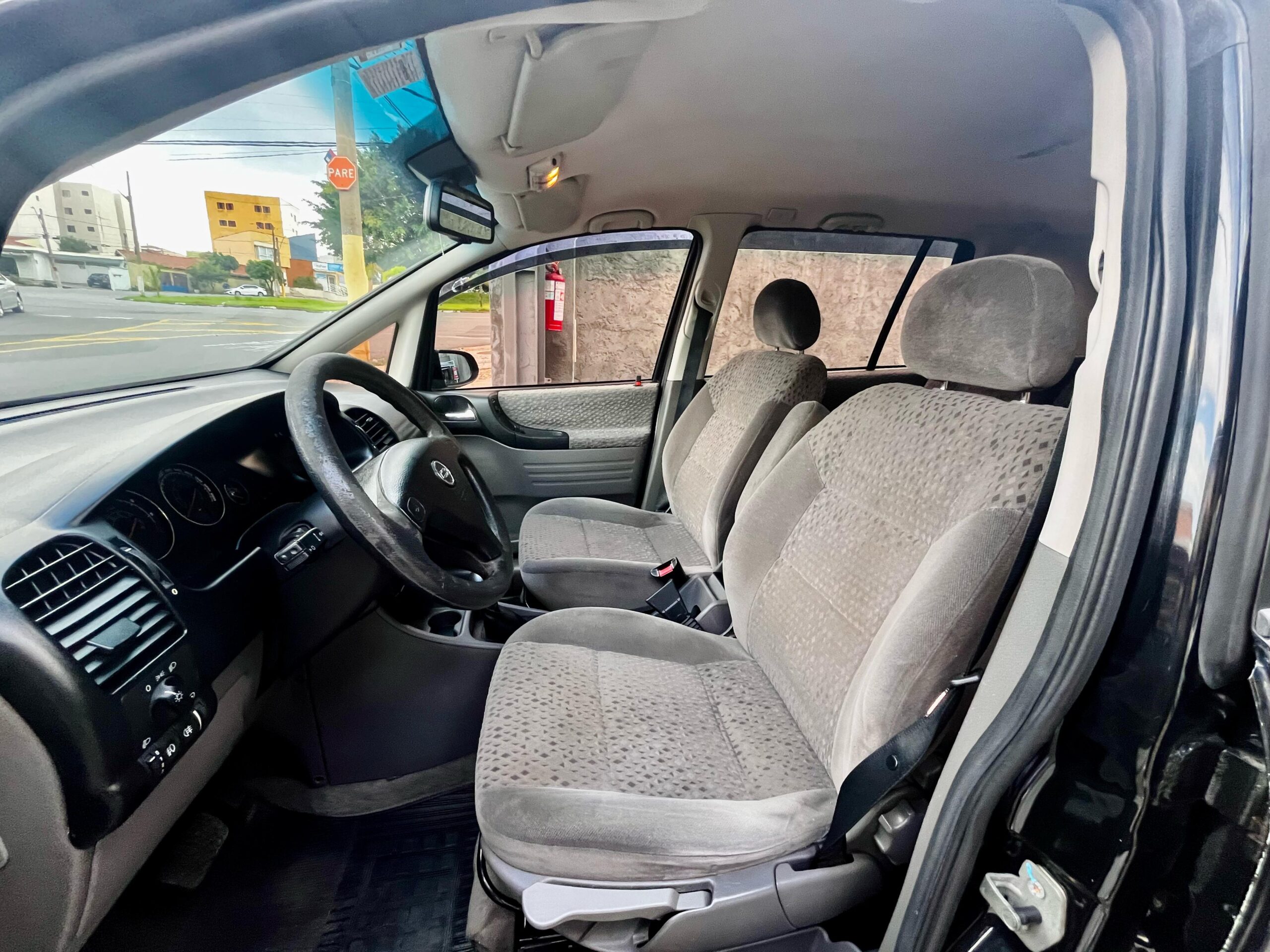 Chevrolet Zafira Elegance 2.0 Automático 7 Lugares 2012