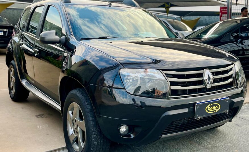 Renault Duster Techroad II 2.0 Automática 2015