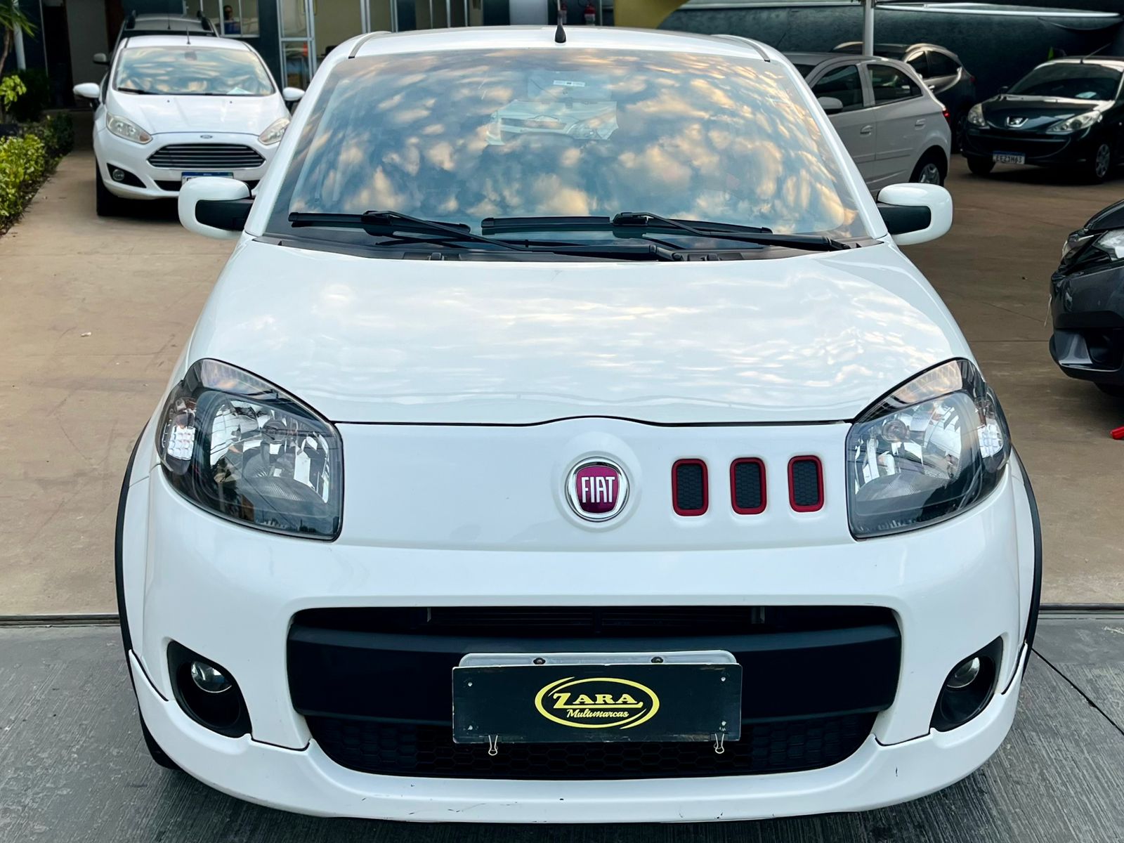 Fiat Uno Sporting 1.4 2014