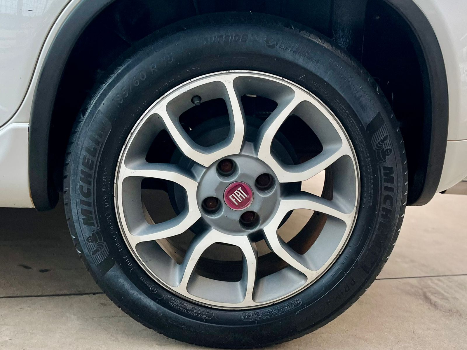 Fiat Uno Sporting 1.4 2014