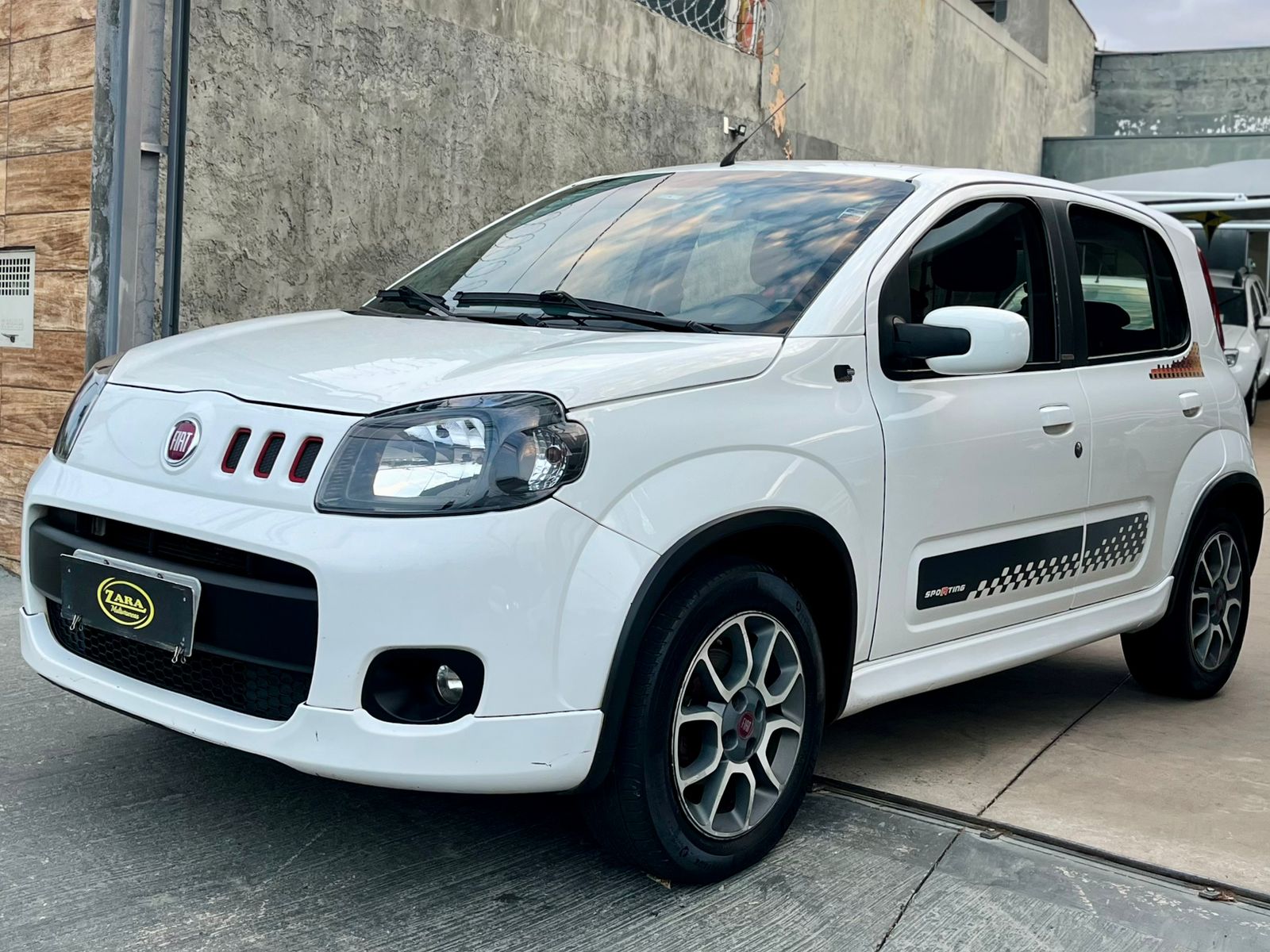 Fiat Uno Sporting 1.4 2014