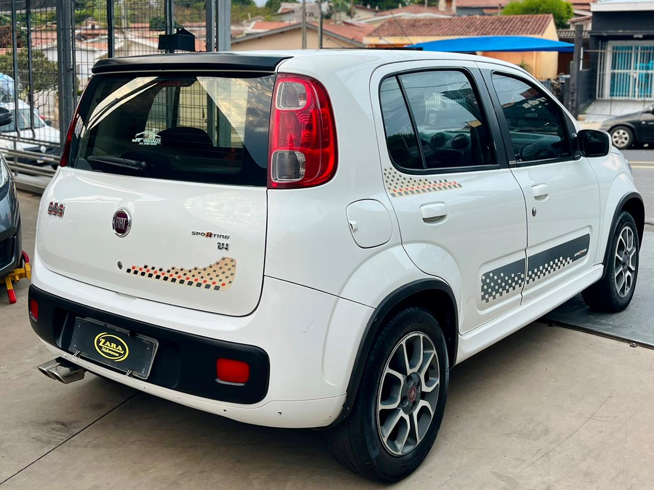 Fiat Uno Sporting 1.4 2014