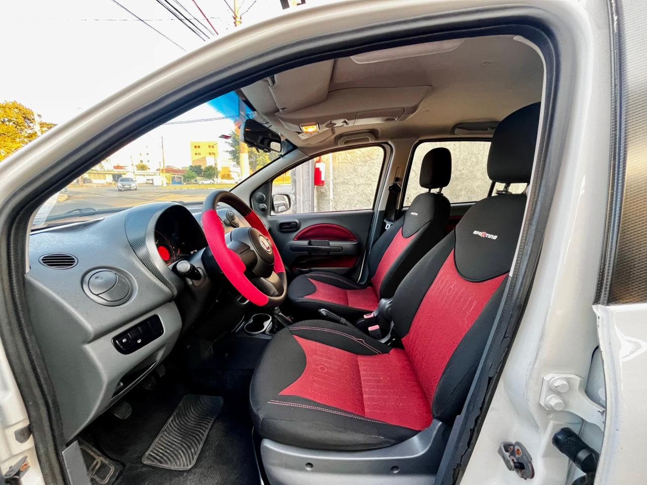 Fiat Uno Sporting 1.4 2014
