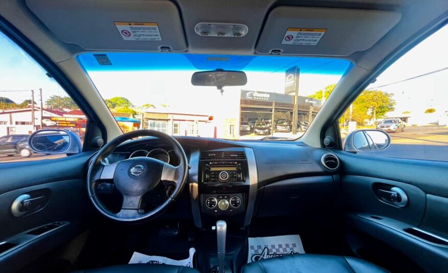 Nissan Livina X-GEAR SL 1.8 Automática 2012