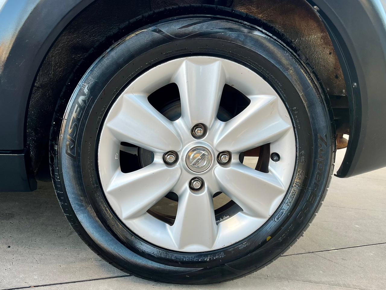 Nissan Livina X-GEAR SL 1.8 Automática 2012