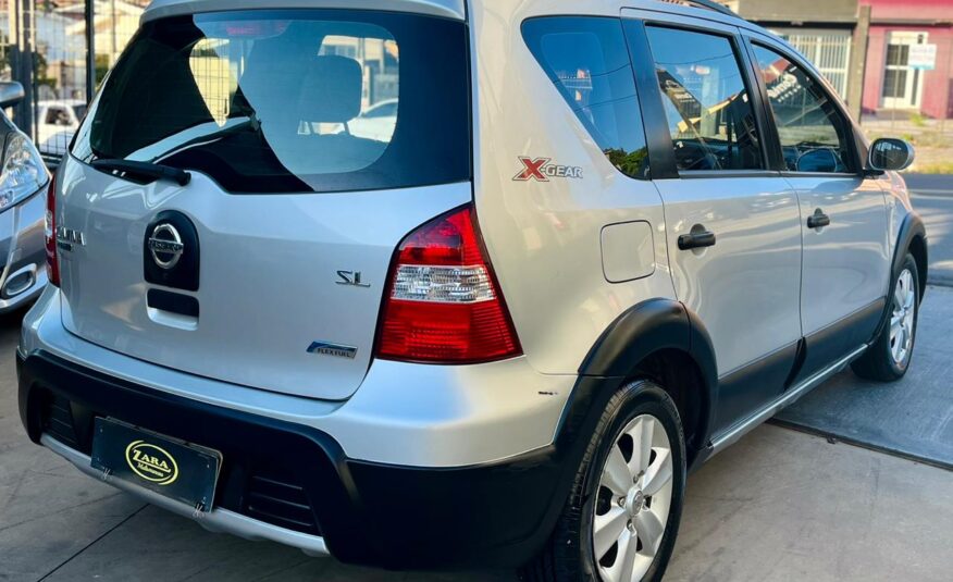 Nissan Livina X-GEAR SL 1.8 Automática 2012