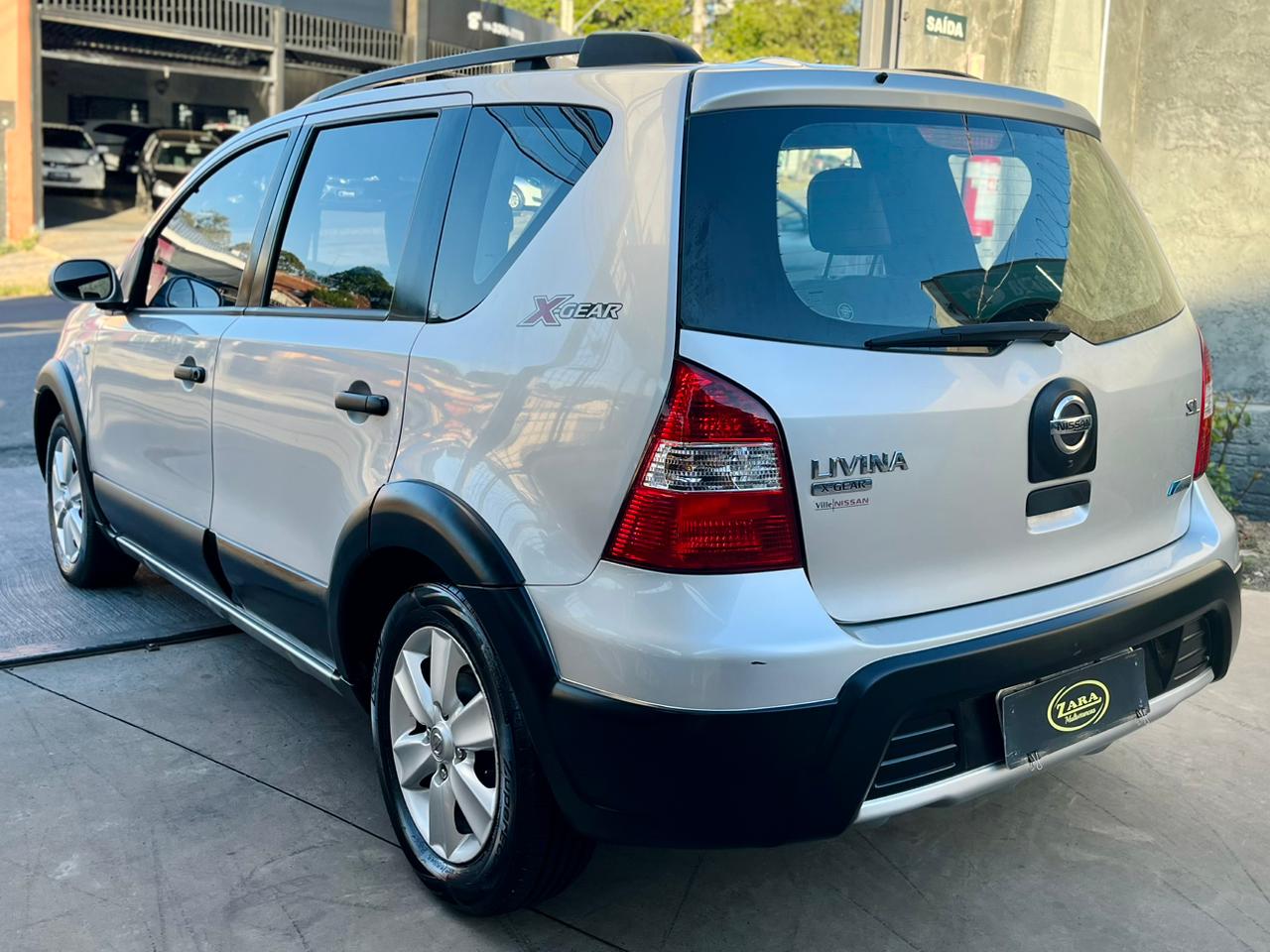 Nissan Livina X-GEAR SL 1.8 Automática 2012