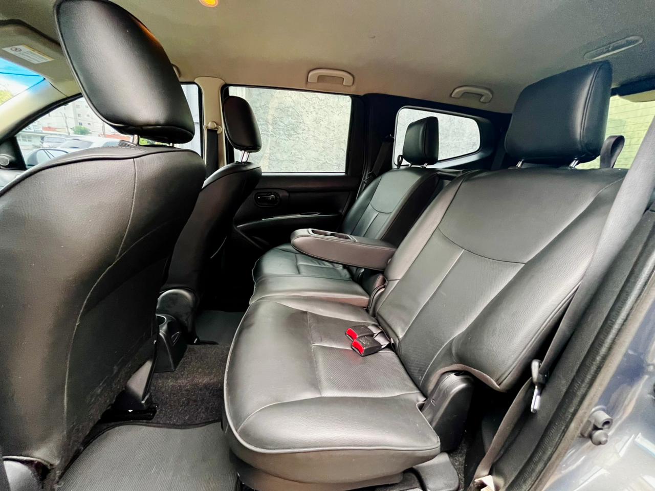 Nissan Grand Livina SL 1.8 Automática 2014