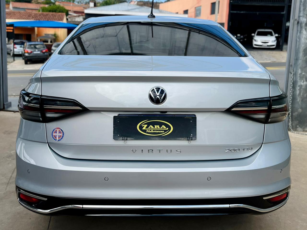 Volkswagen Virtus Comfortline 1.0 200 TSI 2023