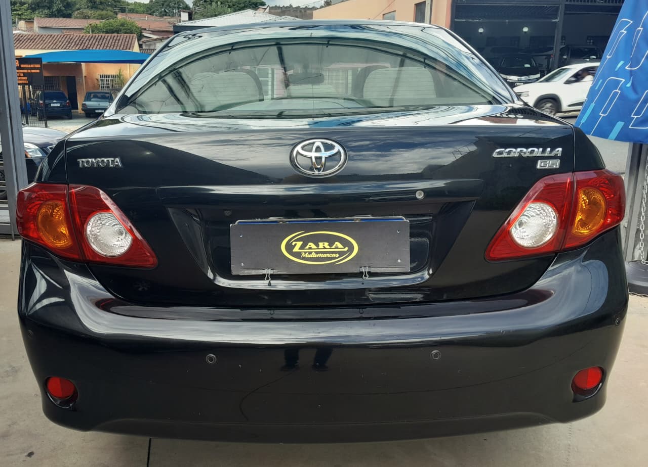 Toyota Corolla GLI 1.8 manual 2011