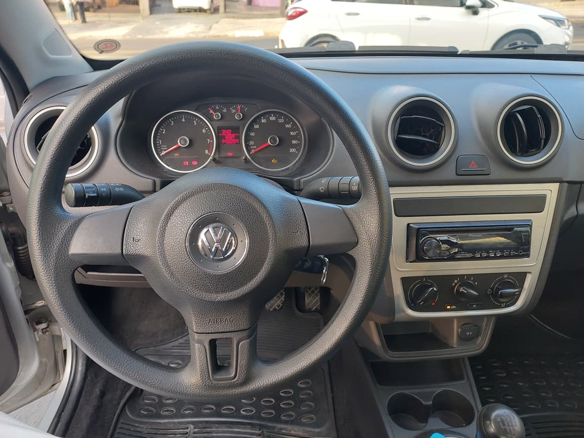 Volksvagen Voyage Trendline 1.0 Manual 2015