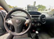Toyota Etios X 1.3 2014