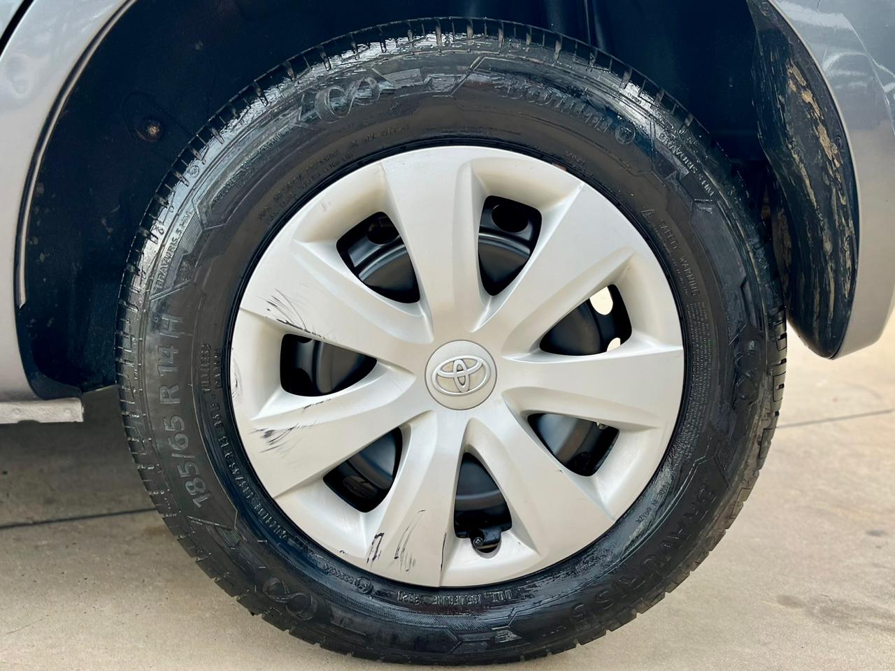 Toyota Etios X 1.3 2014