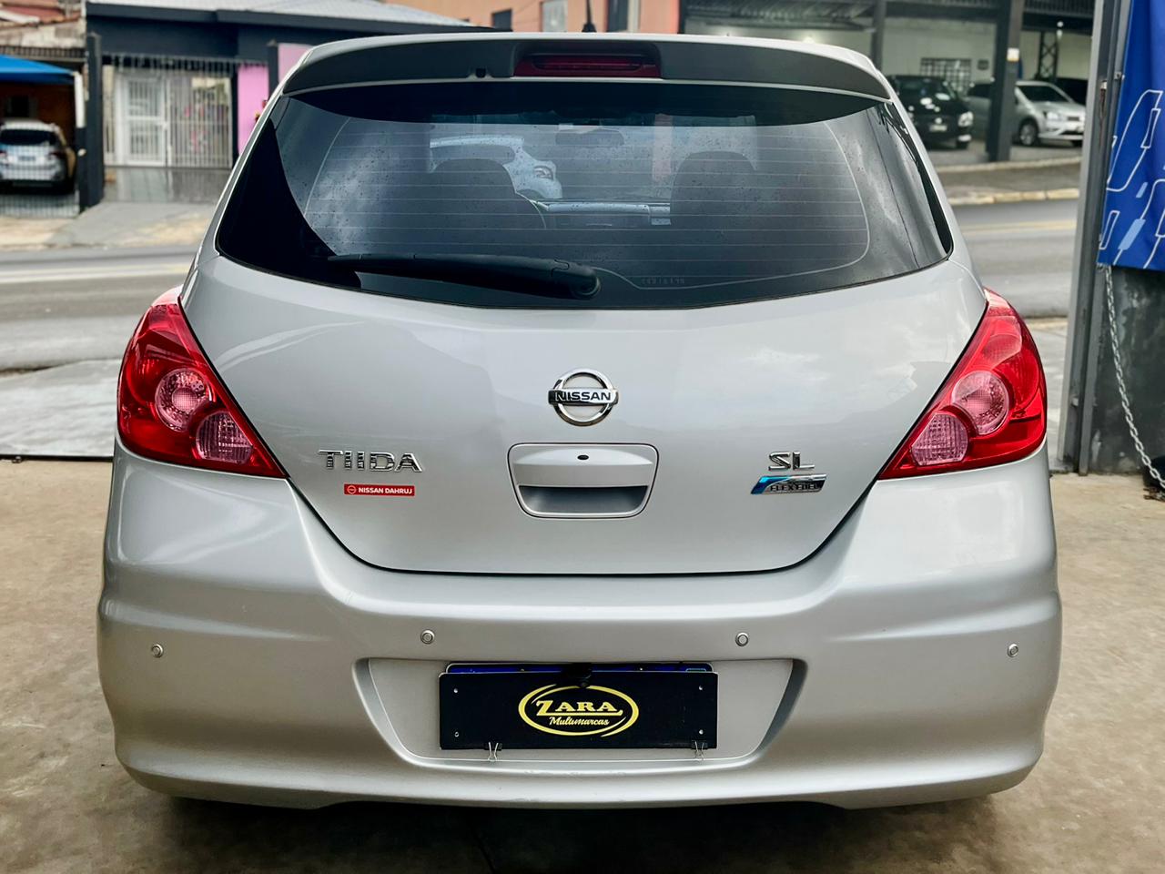 Nissan Tiida SL 1.8 Automático 2012