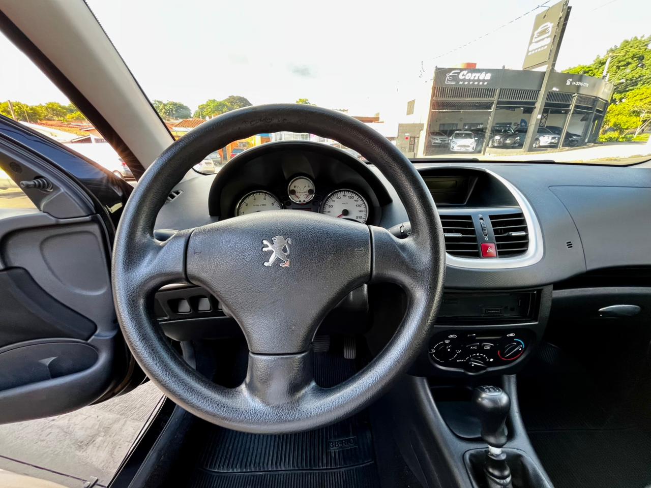 Peugeot 207 XR 1.4 2012
