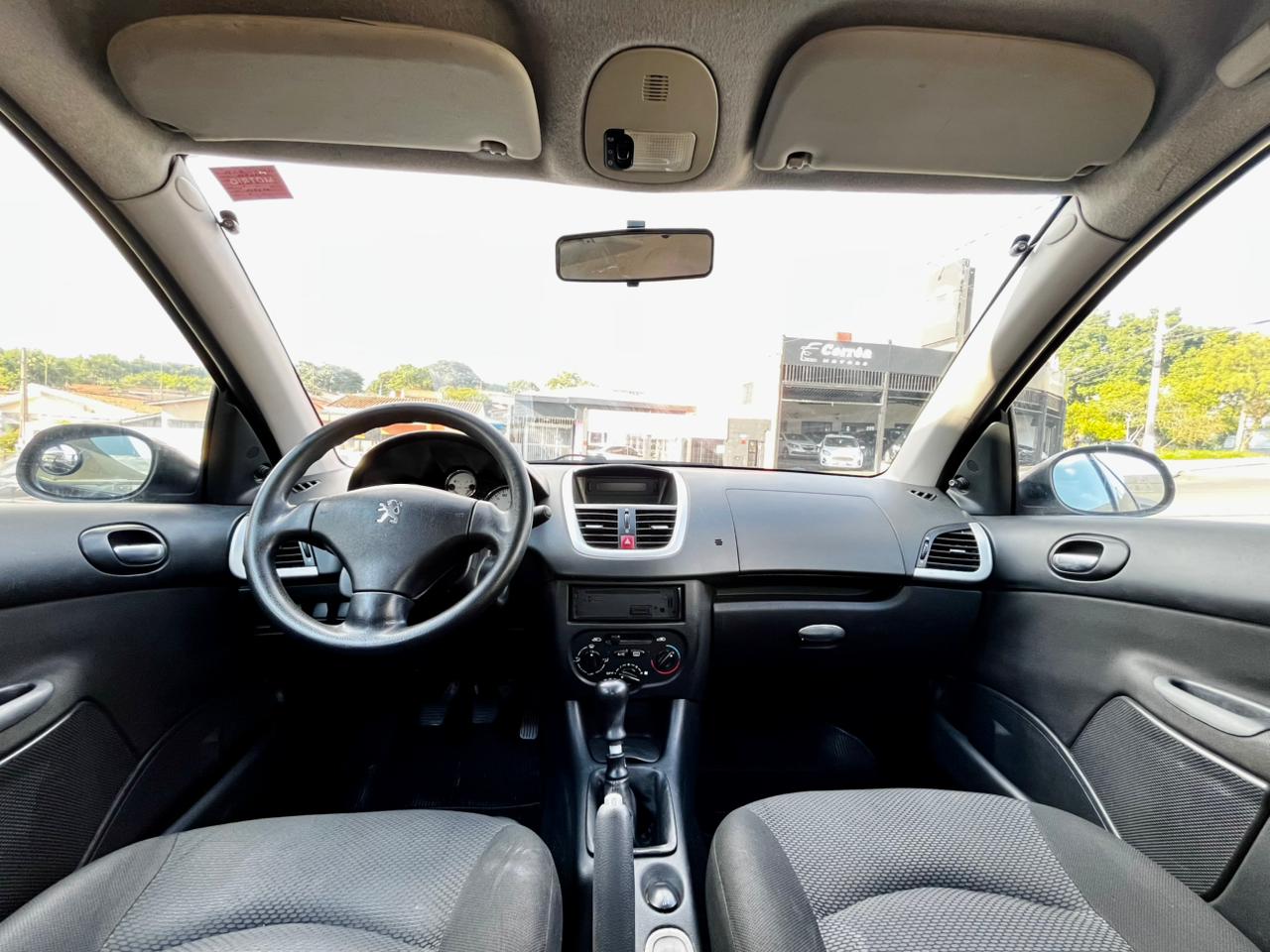 Peugeot 207 XR 1.4 2012