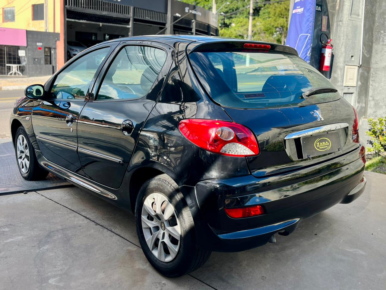 Peugeot 207 XR 1.4 2012