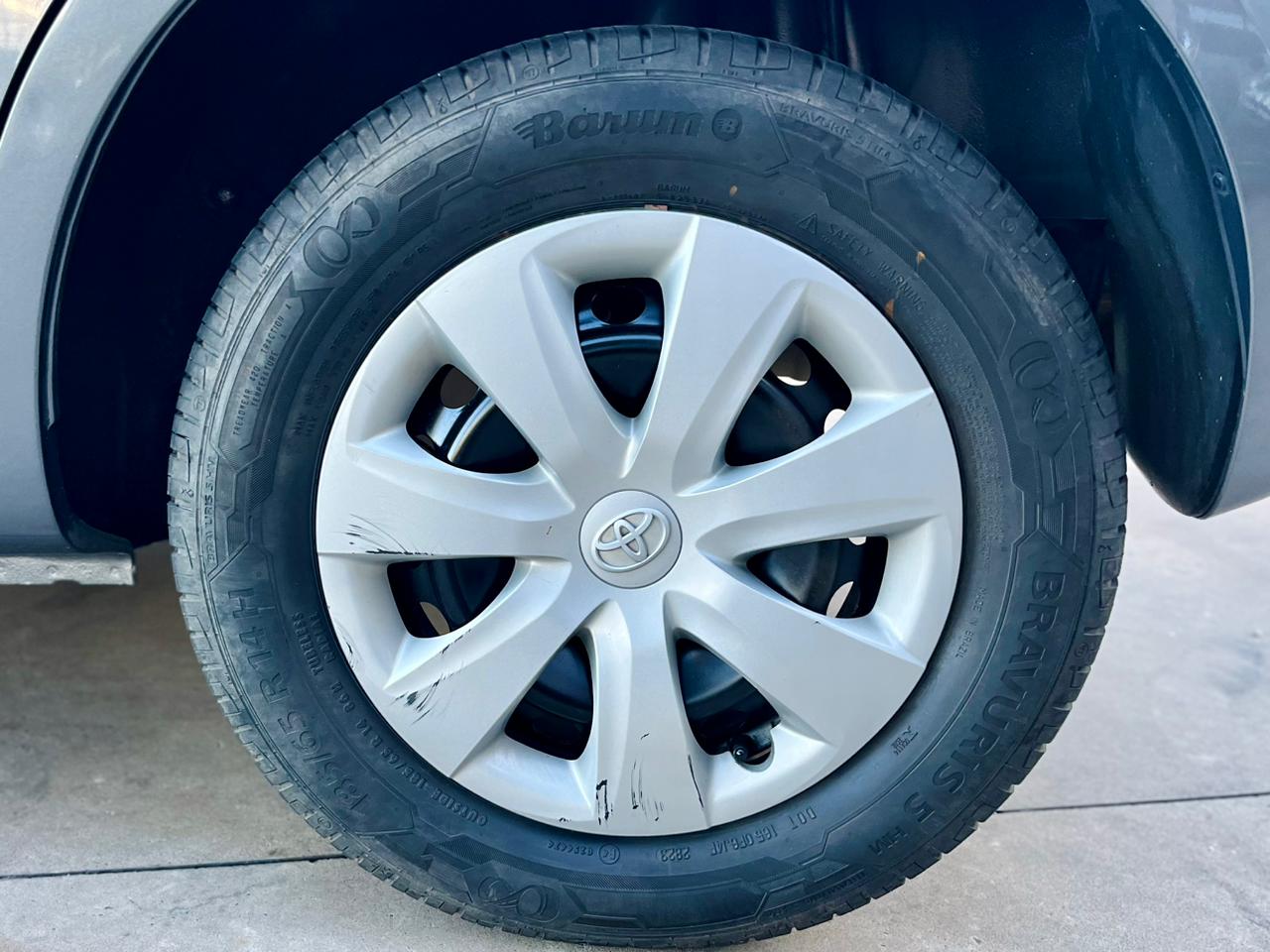 Toyota Etios X 1.3 2014