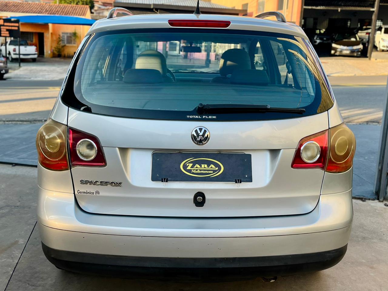 Volkswagen SpaceFox Trendline 1.6 2010