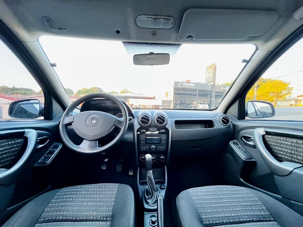 Renault Sandero Privilege 1.6 2013