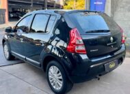 Renault Sandero Privilege 1.6 2013