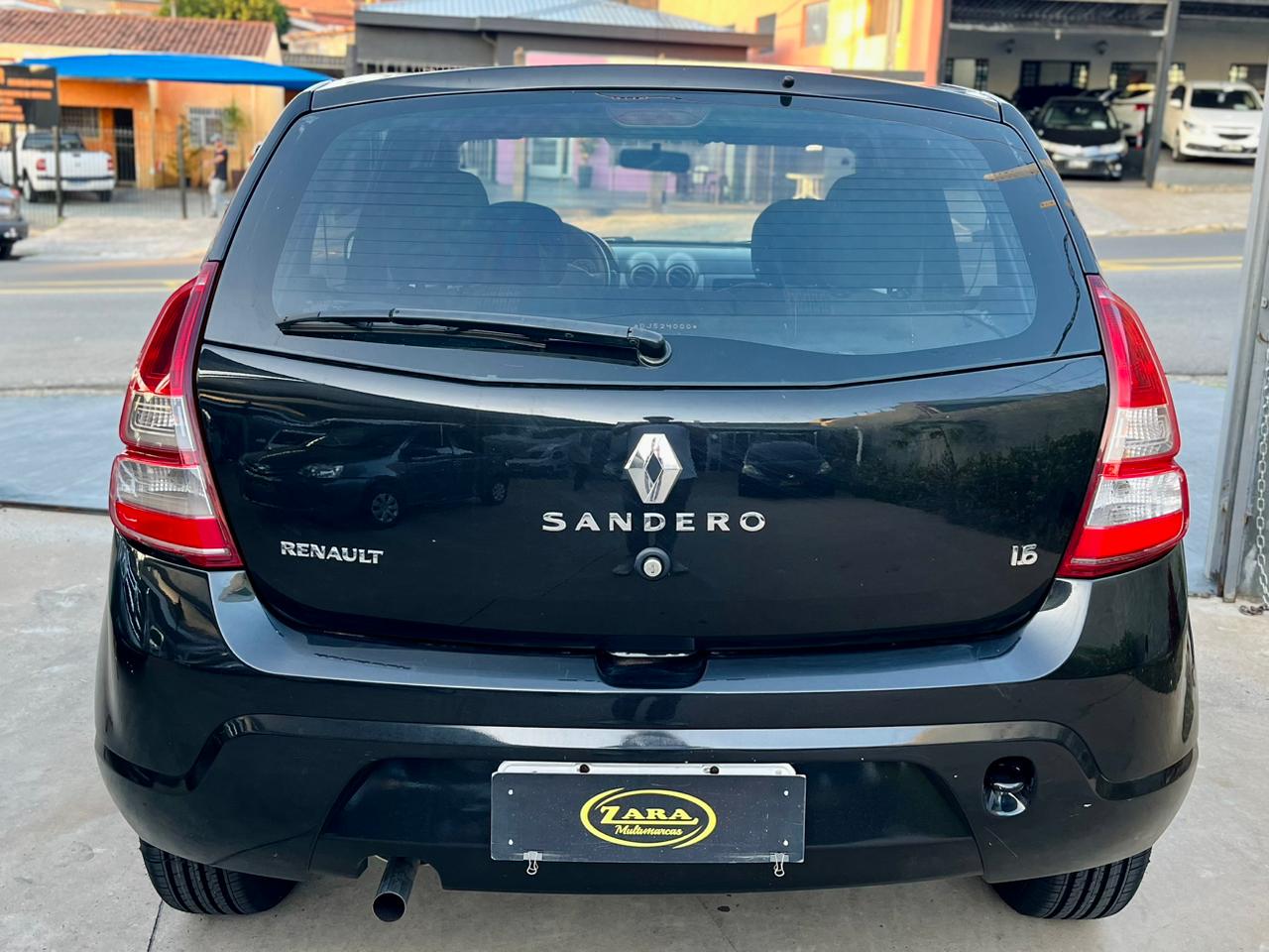 Renault Sandero Privilege 1.6 2013