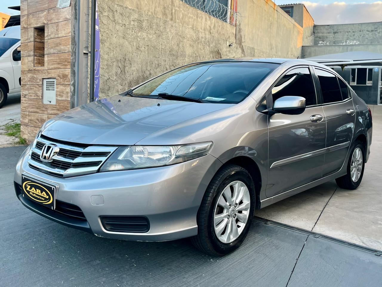 Honda City LX 1.5 Manual 2013