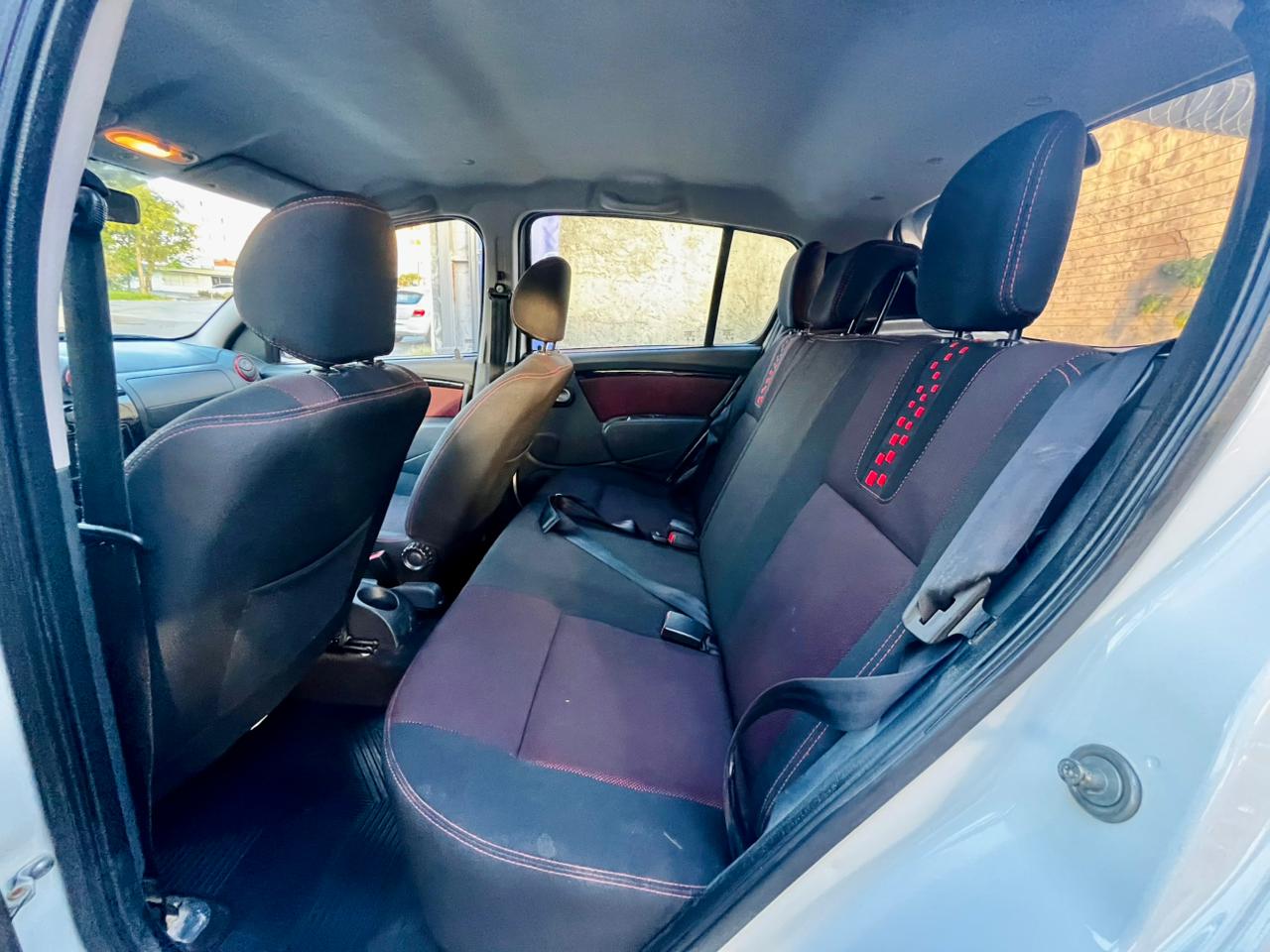 Renault Sandero Stepway 1.6 2014