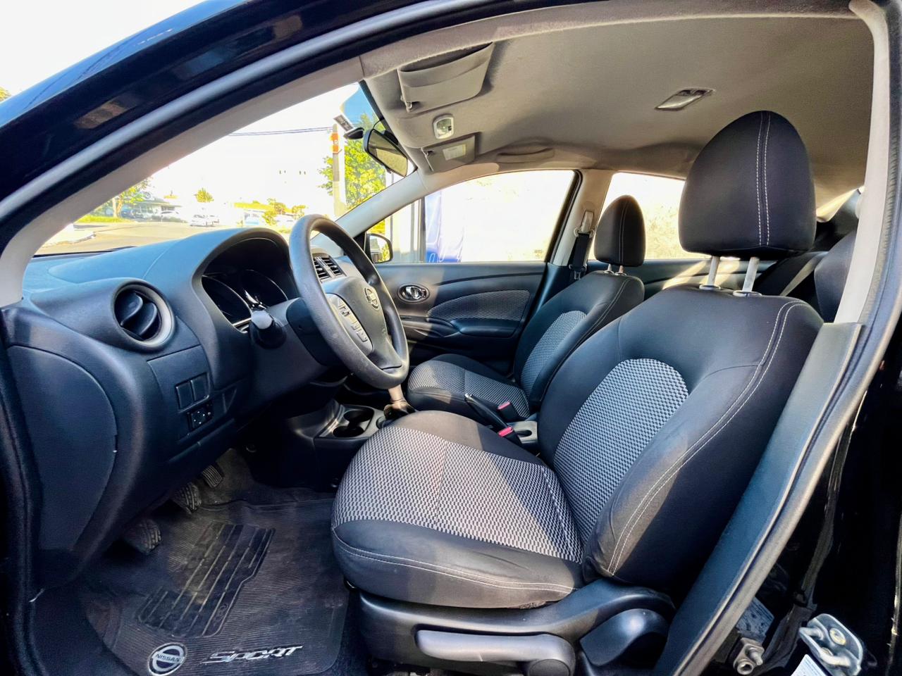 Nissan Versa S 1.6 2018