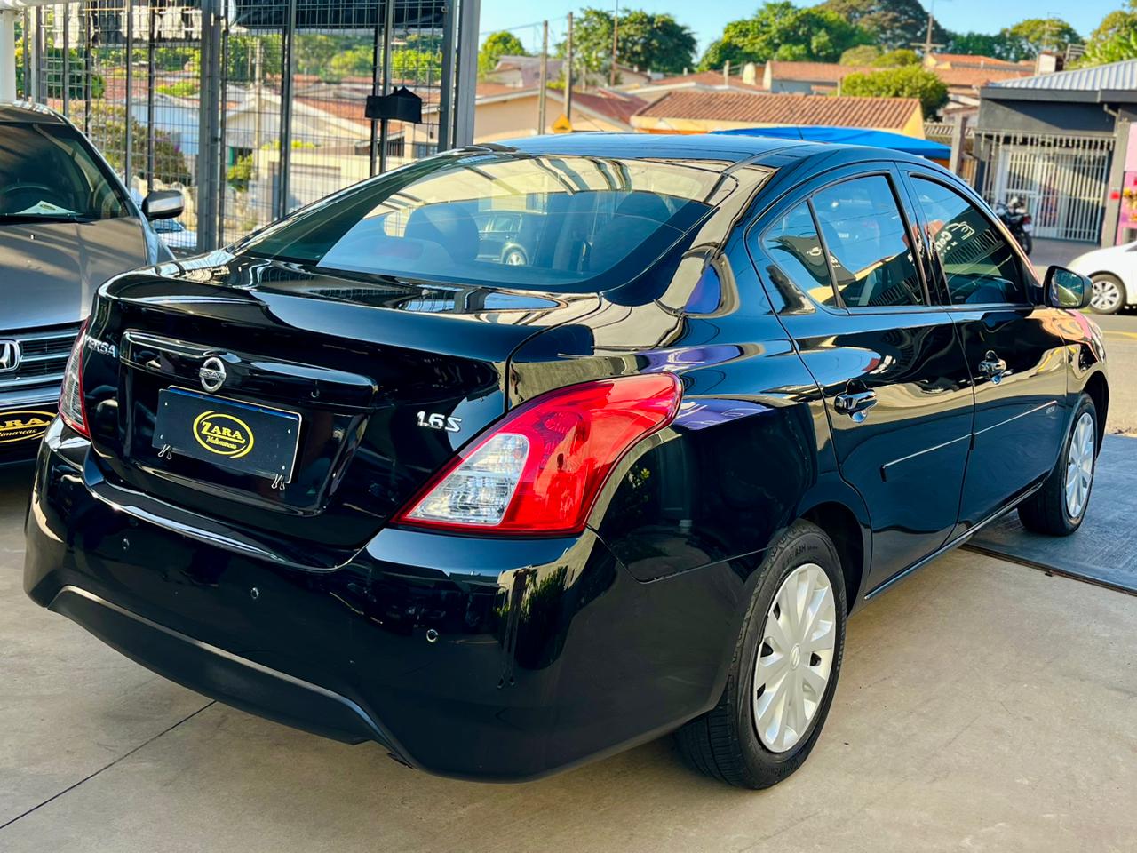 Nissan Versa S 1.6 2018
