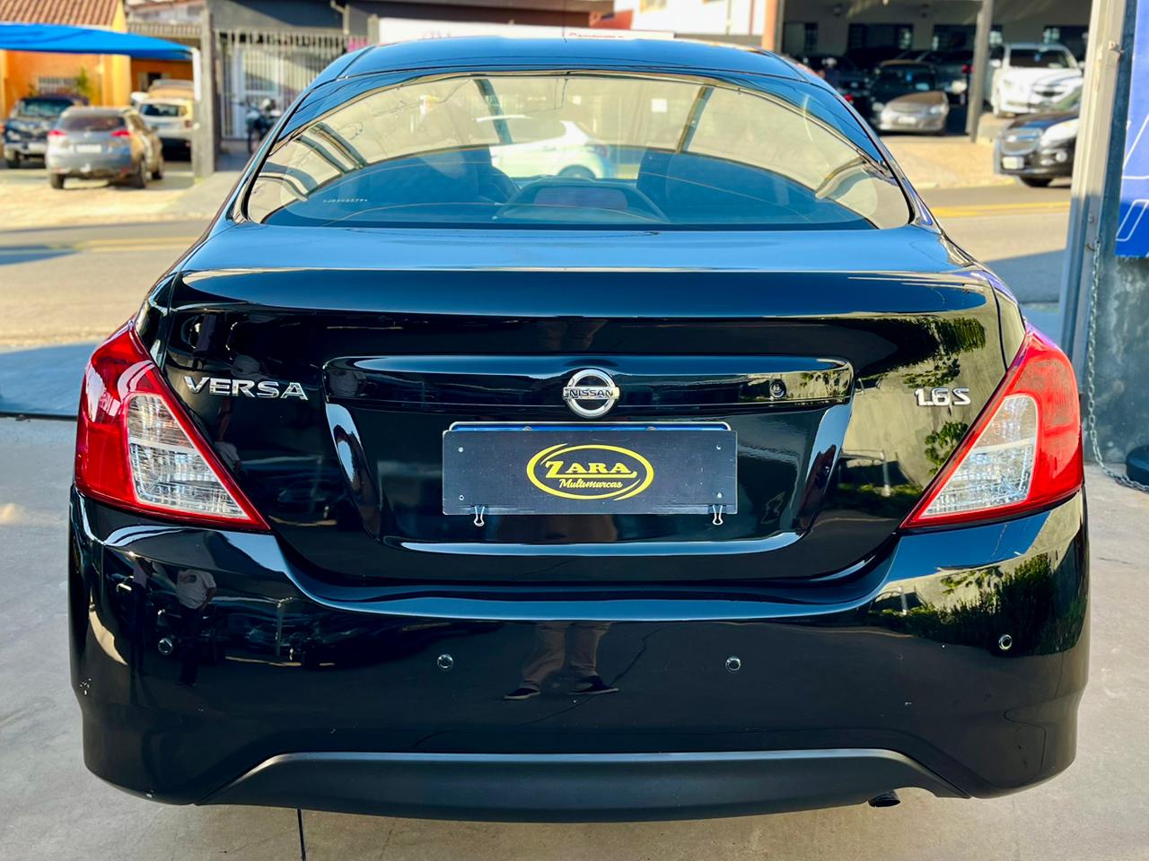 Nissan Versa S 1.6 2018