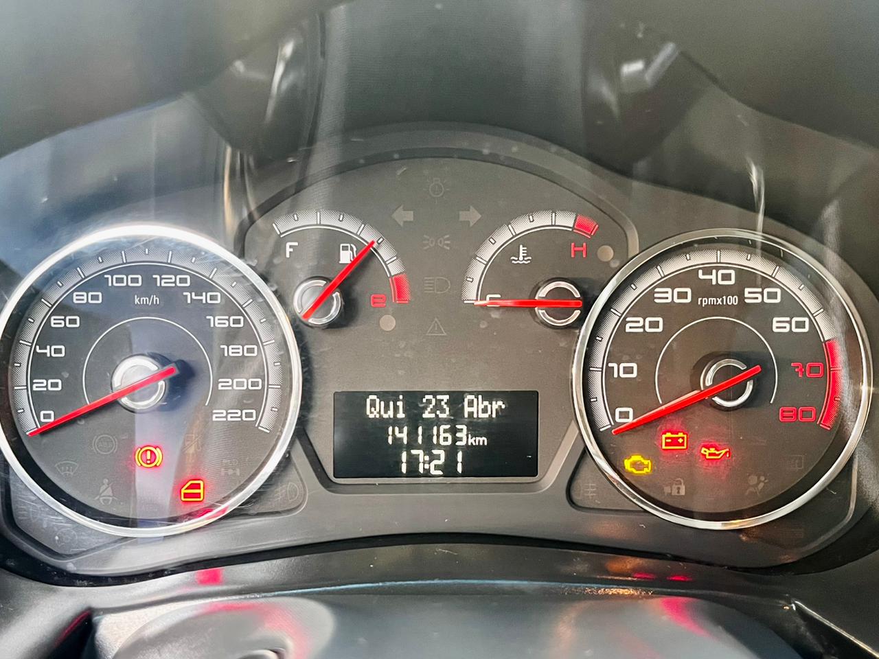 Fiat Grand Siena Attractive 1.4 2015