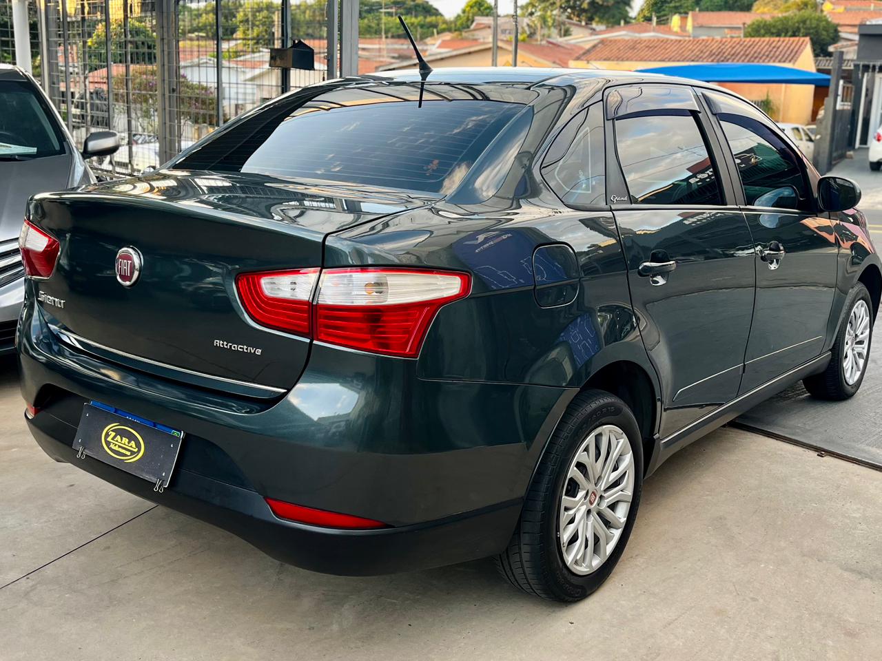 Fiat Grand Siena Attractive 1.4 2015