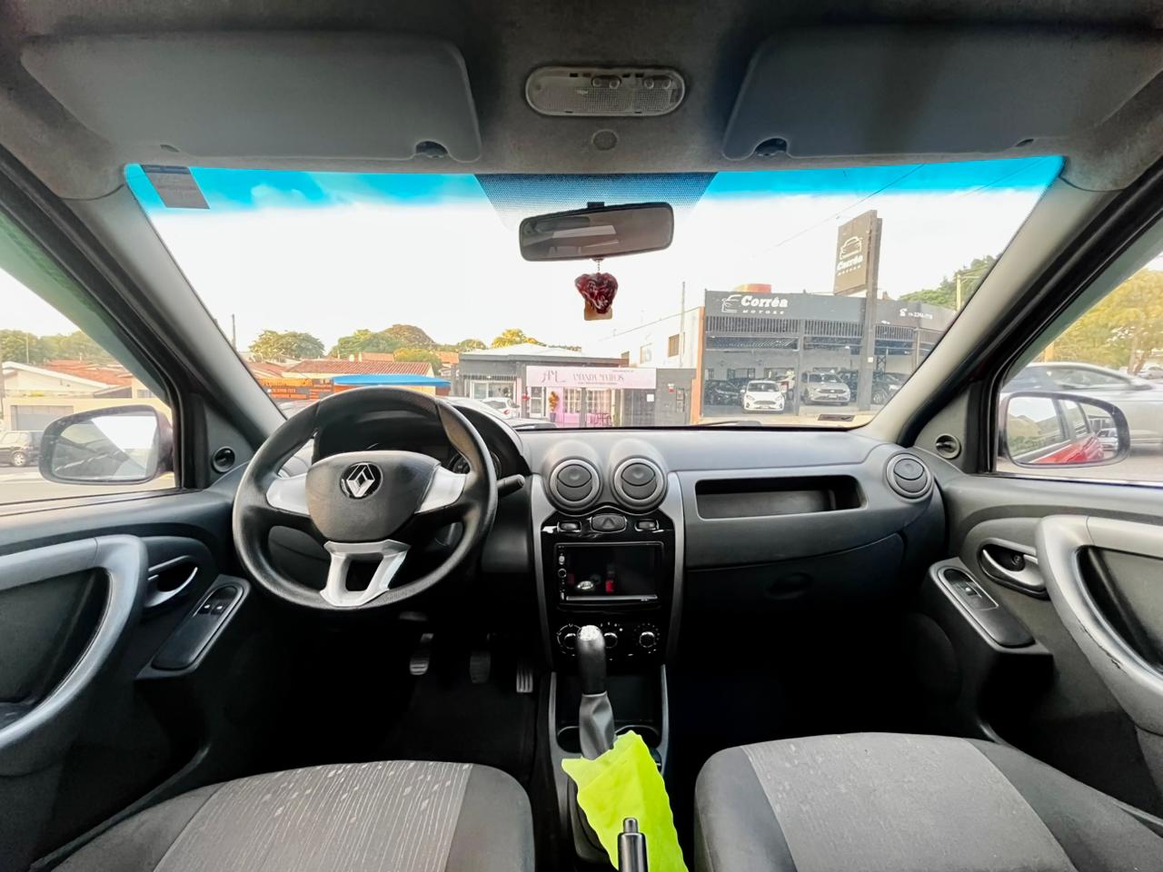 Renault Logan Expression 1.0 2013