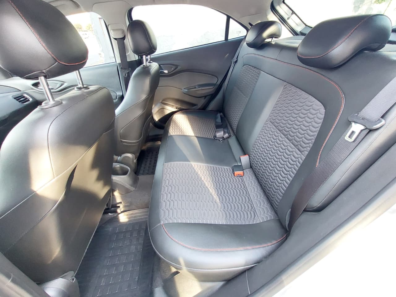 Chevrolet Onix LTZ Automático 1.4 2017
