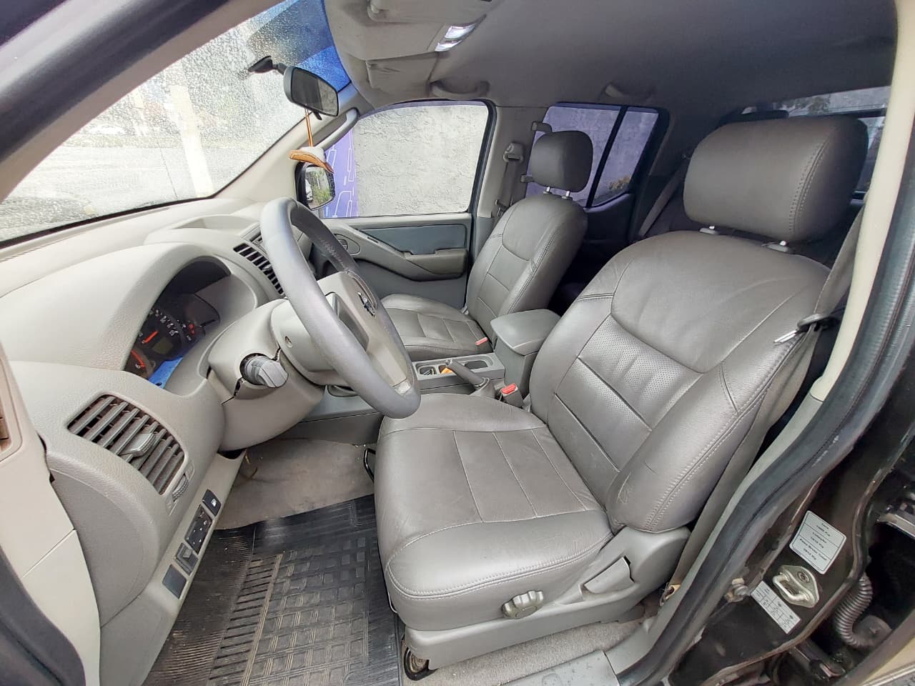 Nissan Frontier XE CD 2.5 4×2 Diesel Manual 2010