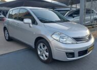 Nissan Tiida SL 1.8 Automático 2011