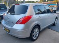 Nissan Tiida SL 1.8 Automático 2011