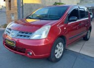 Nissan Livina SL 1.6 Manual 2012