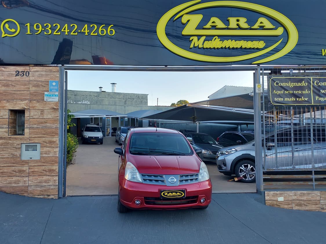 Nissan Livina SL 1.6 Manual 2012