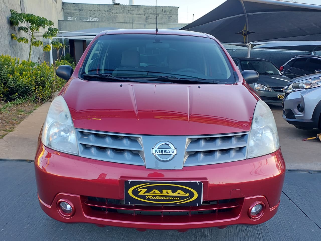 Nissan Livina SL 1.6 Manual 2012
