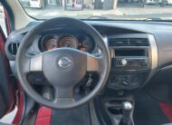 Nissan Livina SL 1.6 Manual 2012