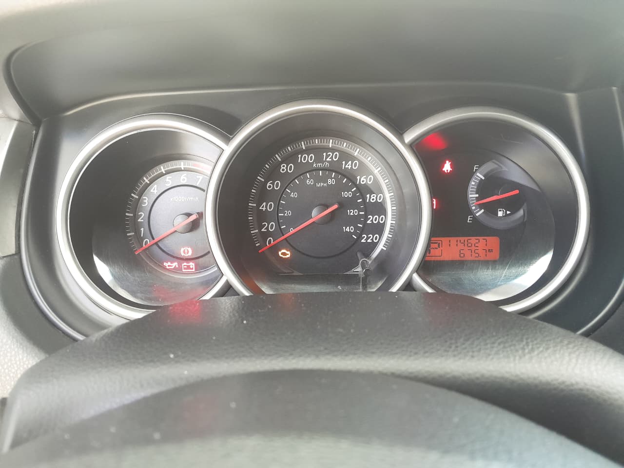 Nissan Tiida SL 1.8 Automático 2011