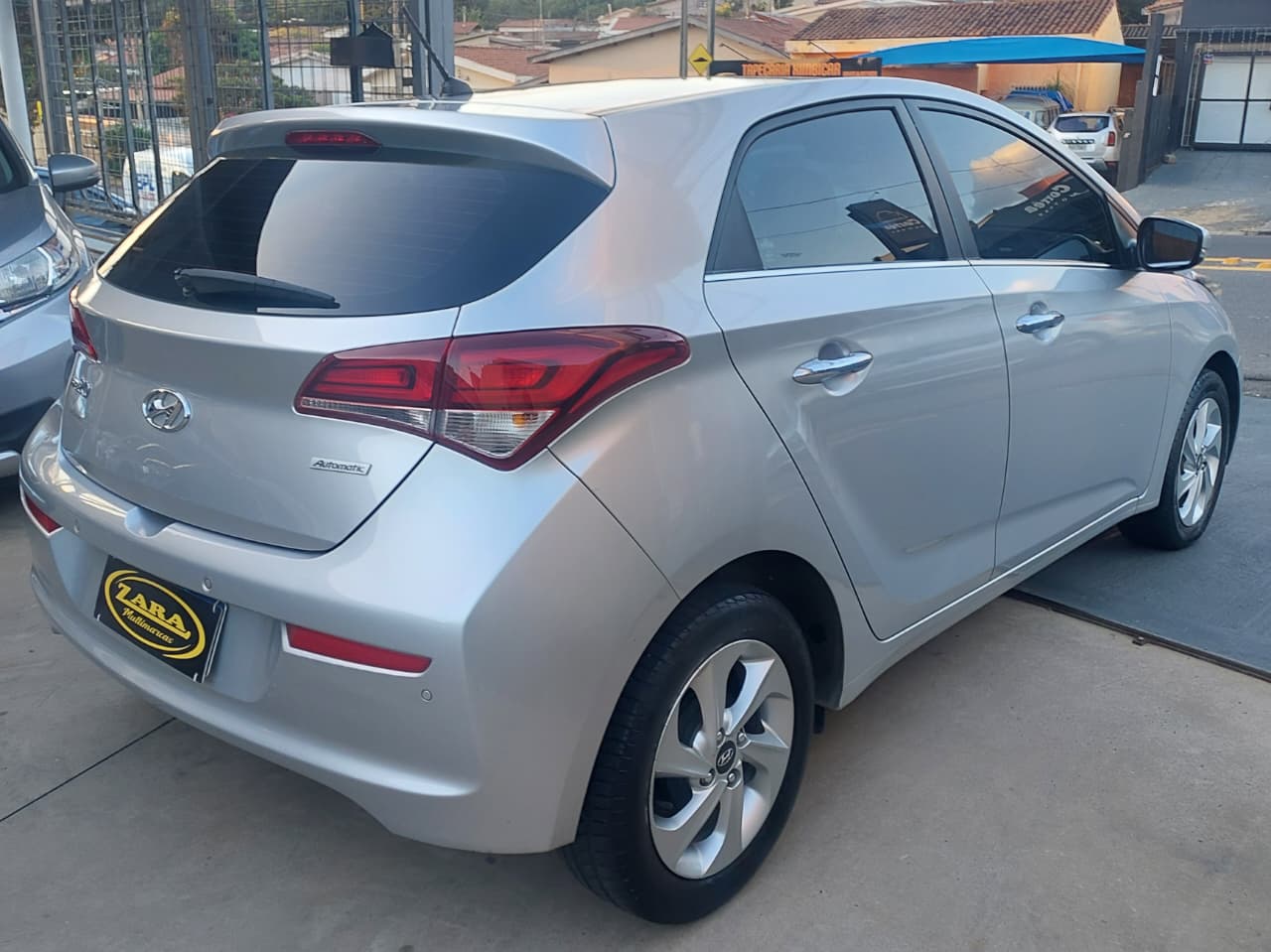 Hyundai HB20 Premium 1.6 automático 2017