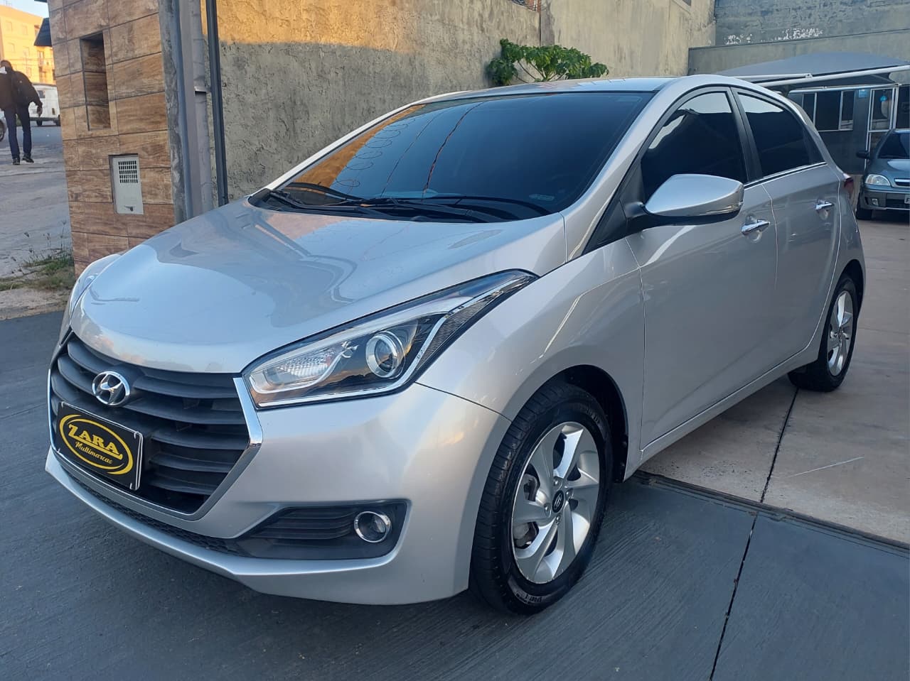 Hyundai HB20 Premium 1.6 automático 2017