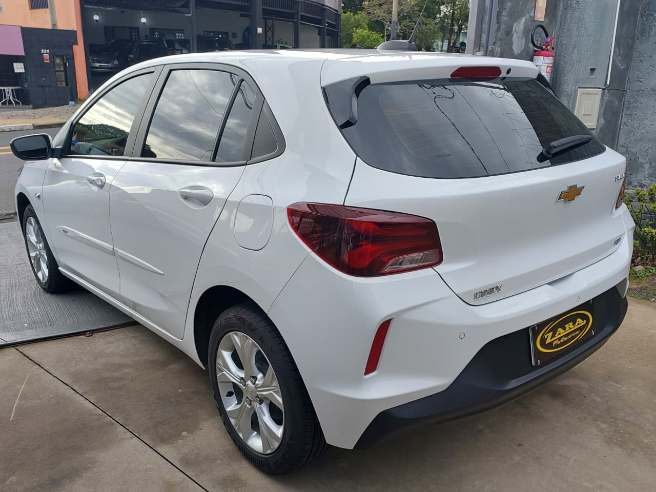 Chevrolet Onix LTZ 1.0 Turbo Automático 2025