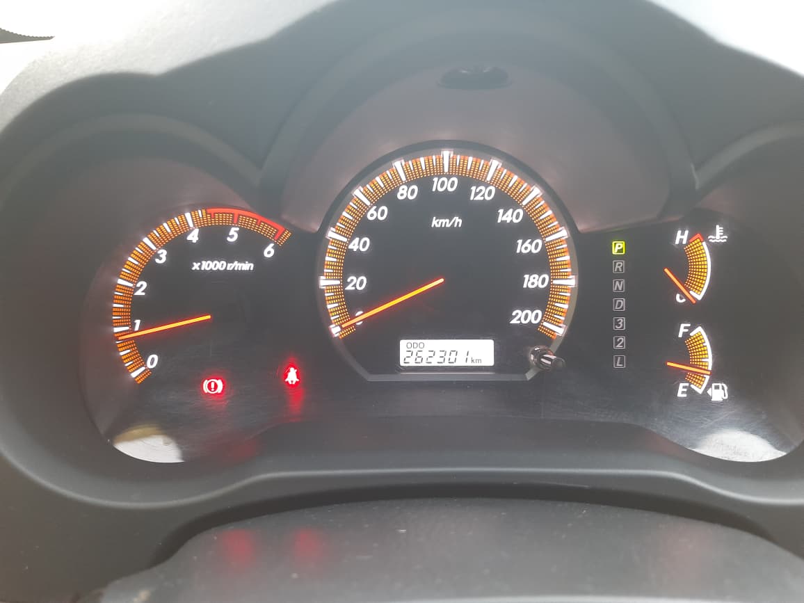 Toyota Hilux SRV TDI 4WD CD 3.0 Automática 2012