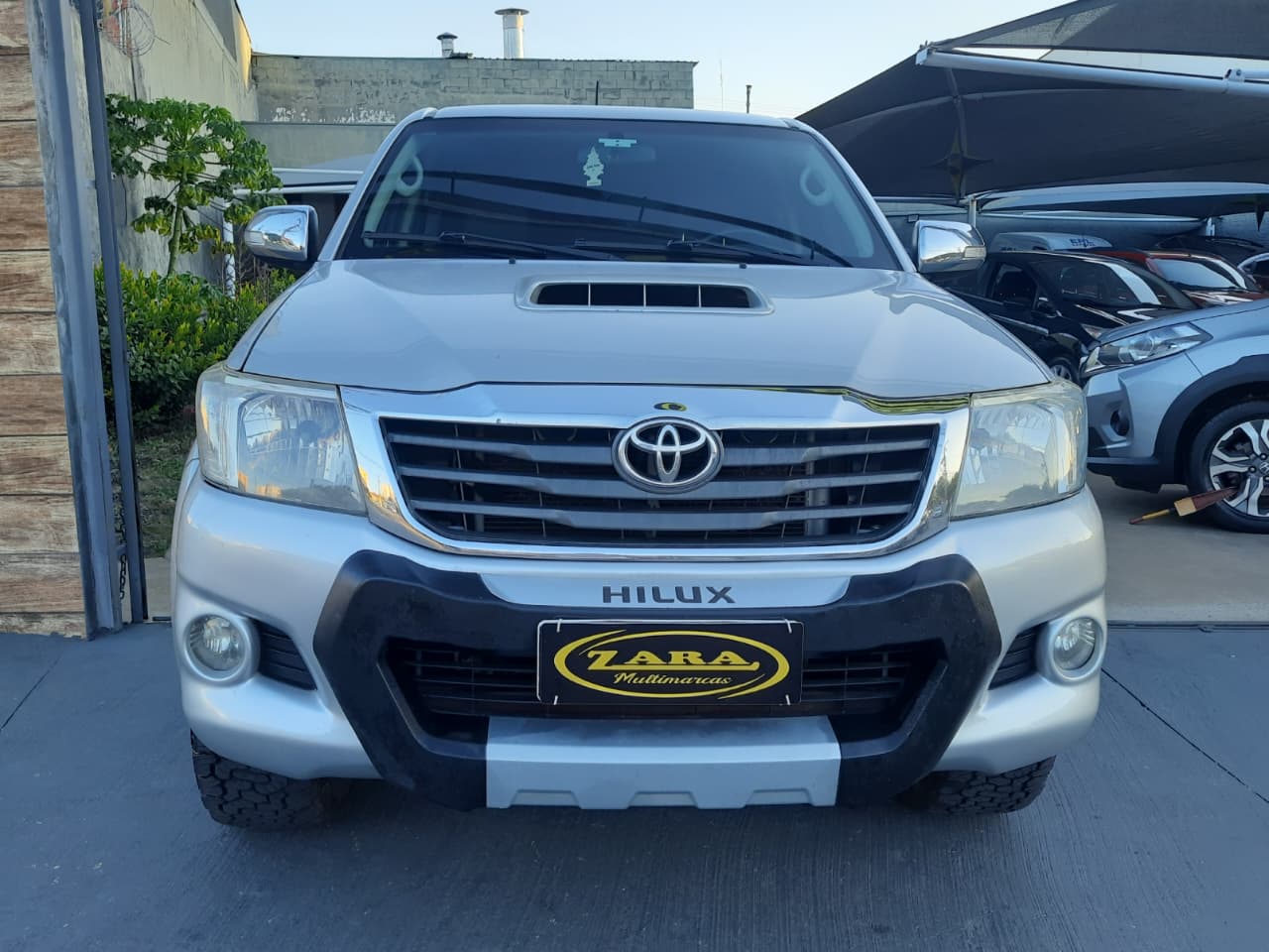 Toyota Hilux SRV TDI 4WD CD 3.0 Automática 2012